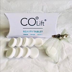CO2 Lift All-in-One Beauty Cleansing Tablet NWT